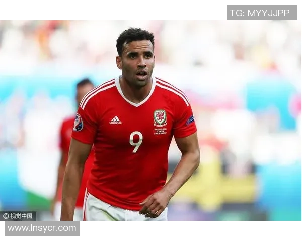 足球明星全名大揭秘了解他们背后的故事与成就